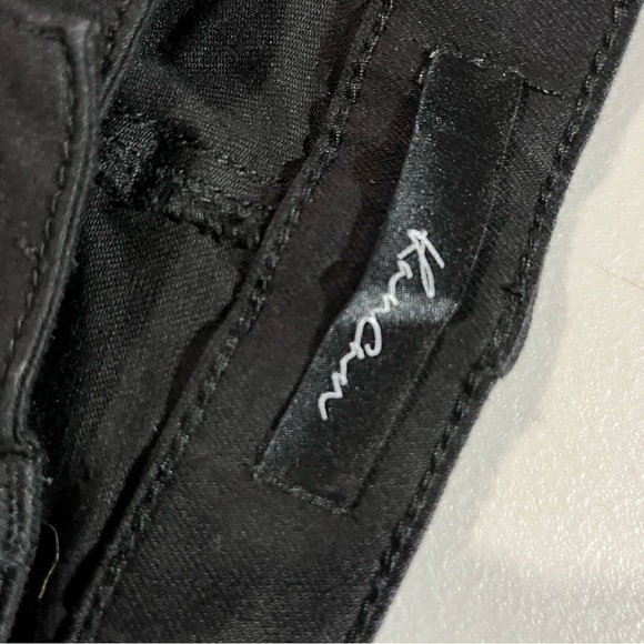 Jeans - Picture 3 of 4